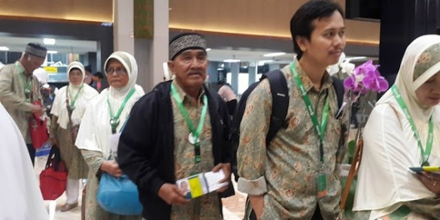 Kisah-Tukang-Ojek-Bayar-Seikhlasnya-yang-bisa-pergi-Umroh